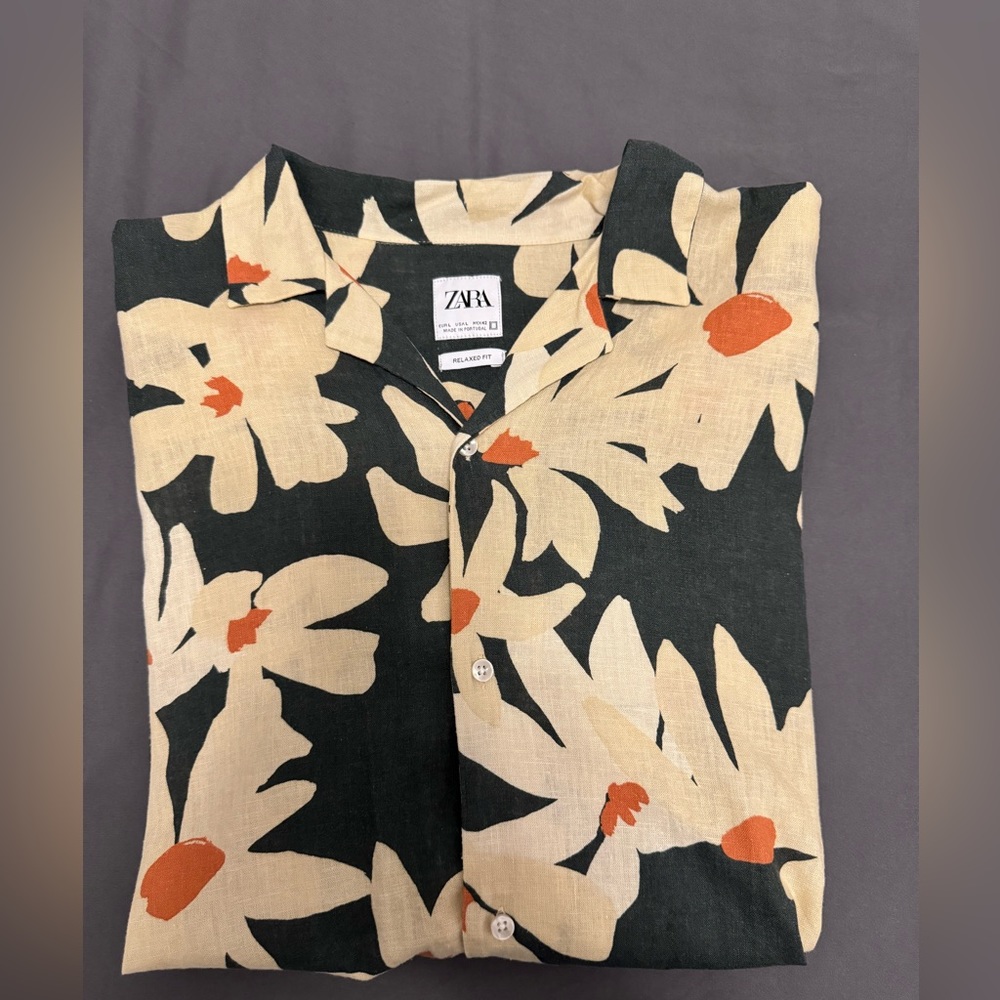 Zara short sleeves shirt Size L